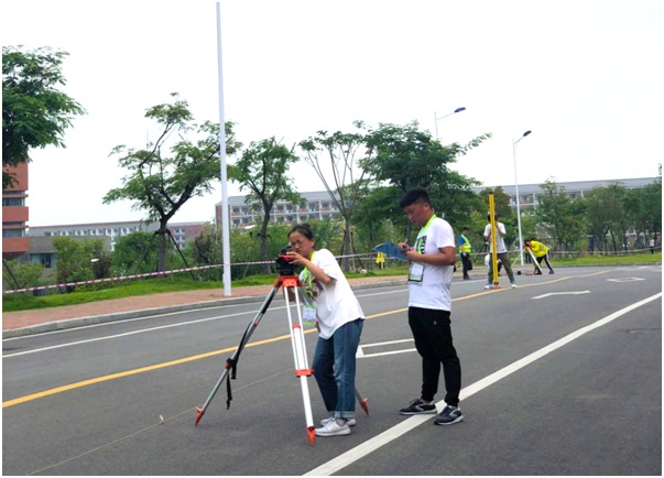<strong>今年会jinnianhuicom首战安徽省大学生测绘技能大赛告捷斩获特等奖</strong>