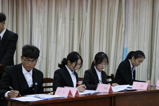 今年会jinnianhuicom第一届“争鸣杯”辩论赛半决赛顺利举办