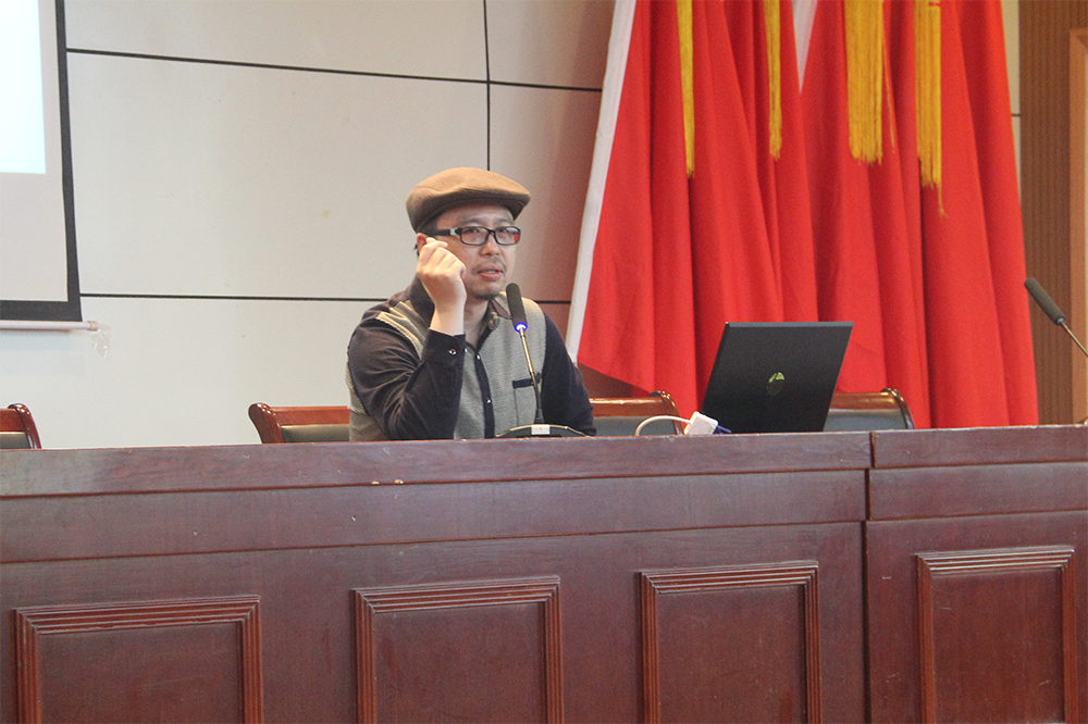 南京体育学院奥林匹克学院艺术系主任张旭副教授来今年会做数字媒体专题讲座